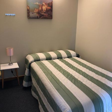 Lilybrook Motel Rangiora Bagian luar foto