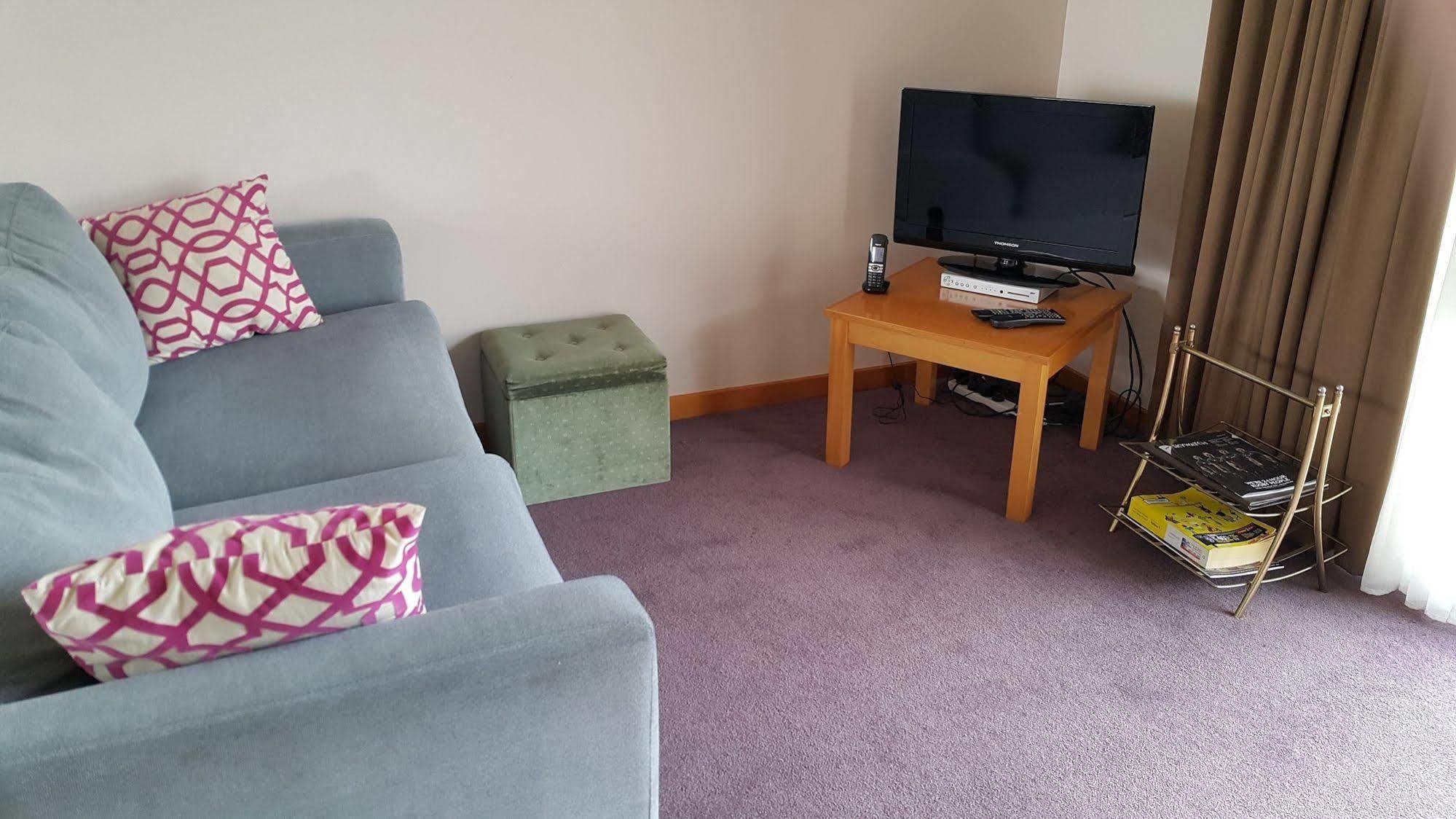 Lilybrook Motel Rangiora Bagian luar foto