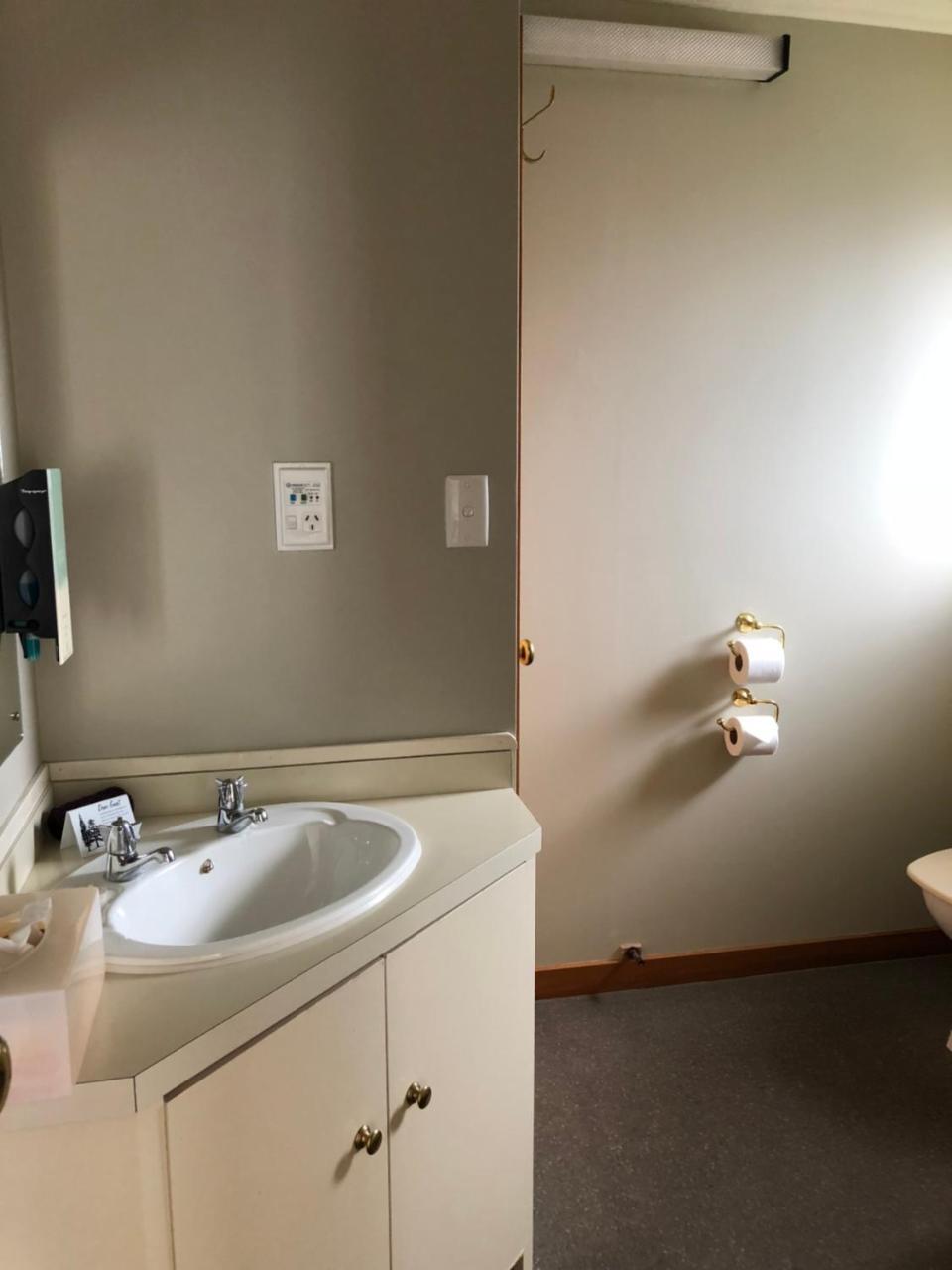 Lilybrook Motel Rangiora Bagian luar foto