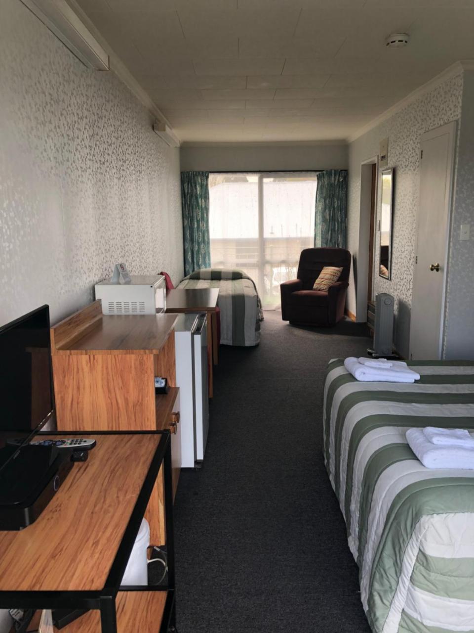 Lilybrook Motel Rangiora Bagian luar foto